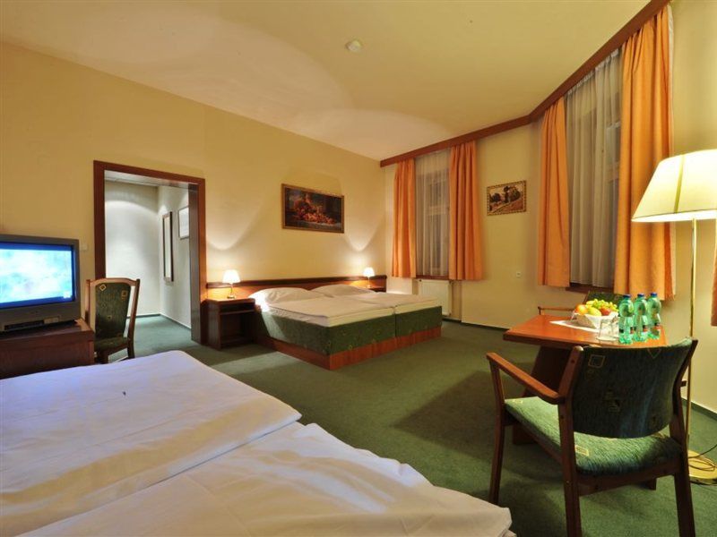 Three Crowns Hotel Praga Zewnętrze zdjęcie