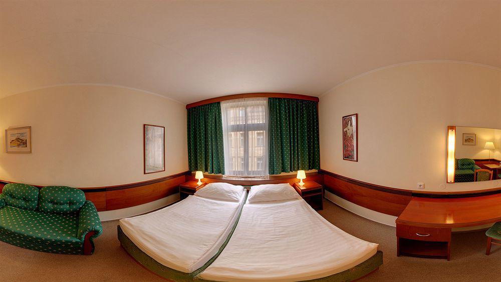 Three Crowns Hotel Praga Zewnętrze zdjęcie